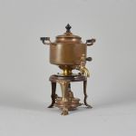 641698 Kettle-on-stand